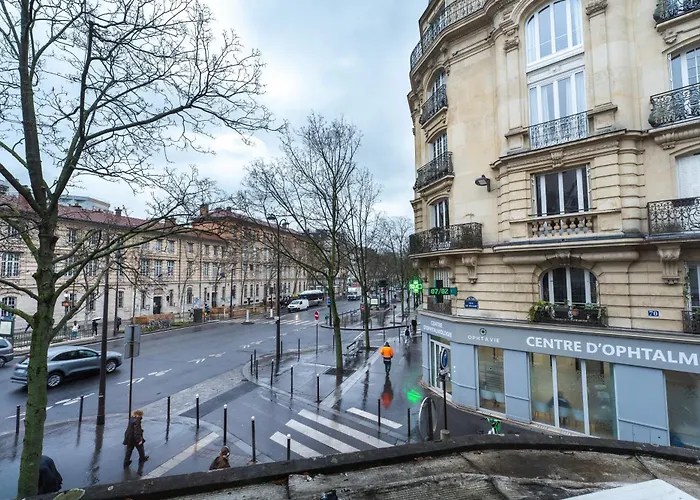 Cozy And Air-conditioned - Daumesnil Апартаменты *